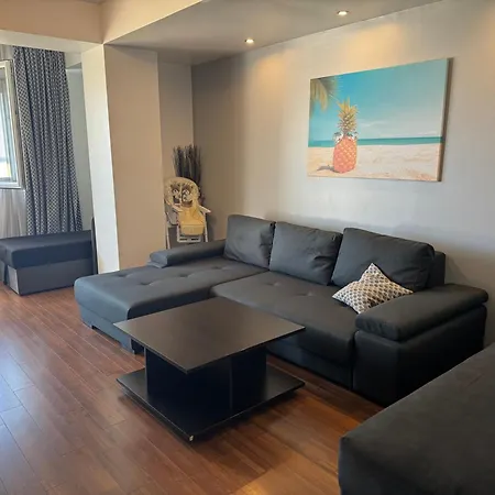 Summerland Apartment